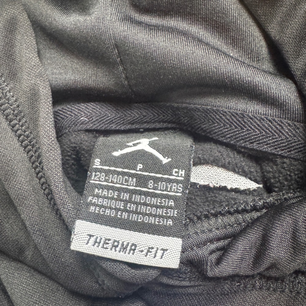 Nike Therma Fit Youth Small 8-10 Jordan Pullover Hoodie NBA Basketball - Picture 2 of 4